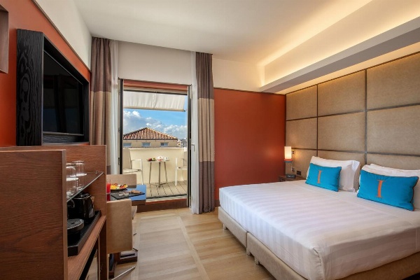 The Independent Hotel image 6